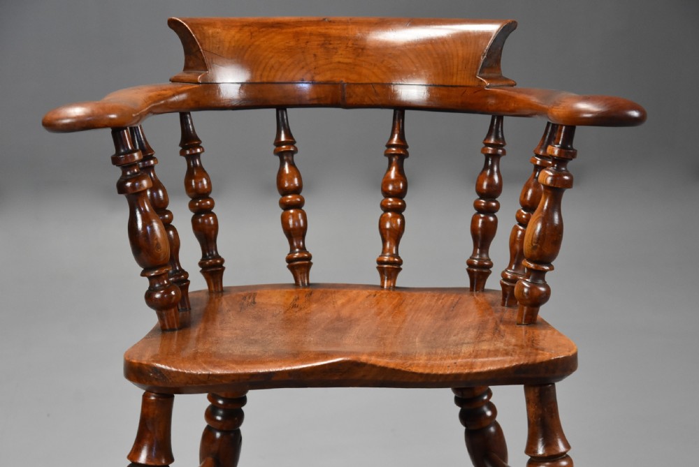 Mid 19th century birch smokers bow Windsor or Captains chair of fine patina View VI