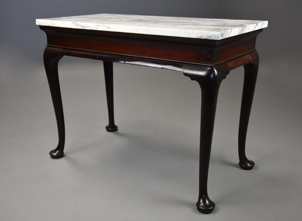 Exceptionally rare early 18th century George II walnut centre table with marble top of exquisite original colour View X