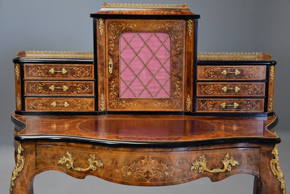 Mid 19th century fine quality burr walnut bonheur du jour in the French style View VI