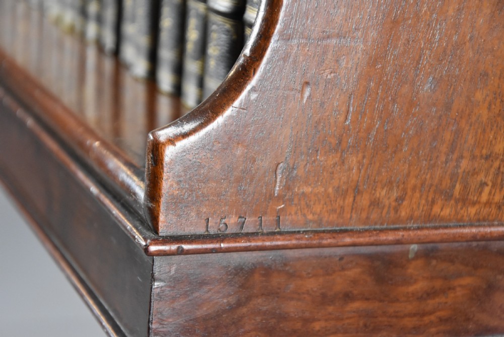 Extremely rare & fine quality late 18th century freestanding mahogany pedestal waterfall bookcase of superb patina View XII