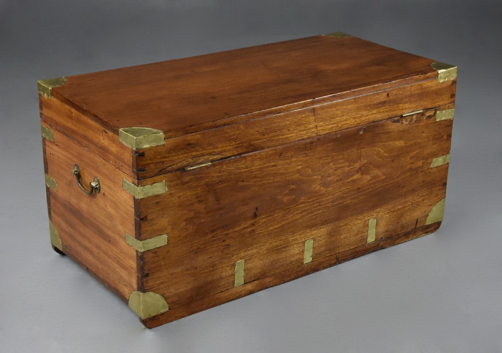 Late 19th century camphor wood travelling trunk of good patina View IX
