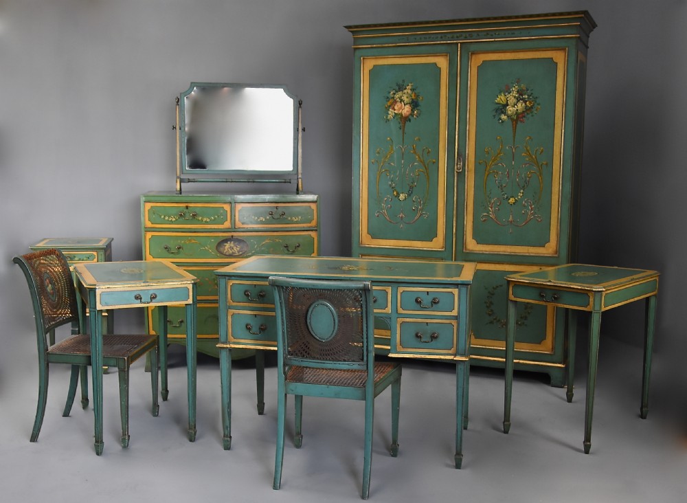 Superb quality early 20thc unique hand painted bedroom suite in the George III style