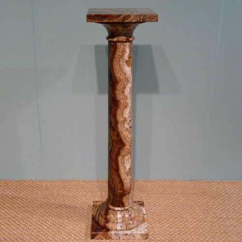 Alabastro Fiorito Pedestal