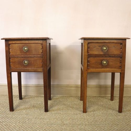 fig 5. Rare & Early Pair of Gordon Russell Oak Bedside Chests