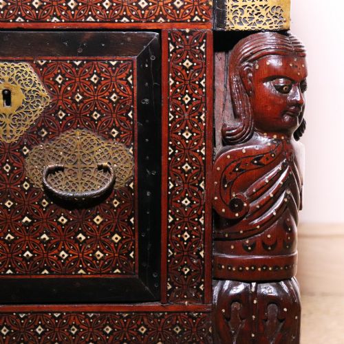 17TH CENTURY INDO PORTUGUESE CABINET CHEST WITH PROVENANCE - ADDITIONAL PHOTO 9