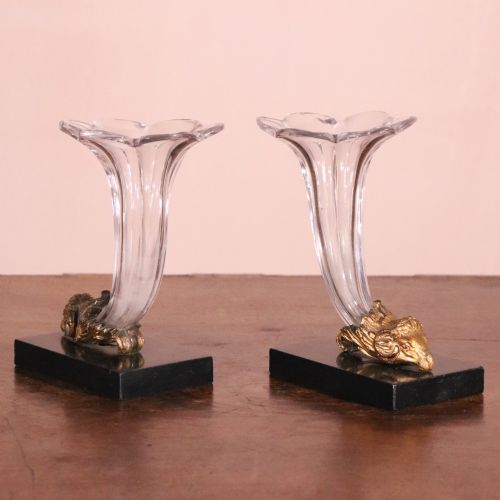 PAIR OF REGENCY GILT BRONZE AND GLASS CORNUCOPIAS - ADDITIONAL PHOTO 2