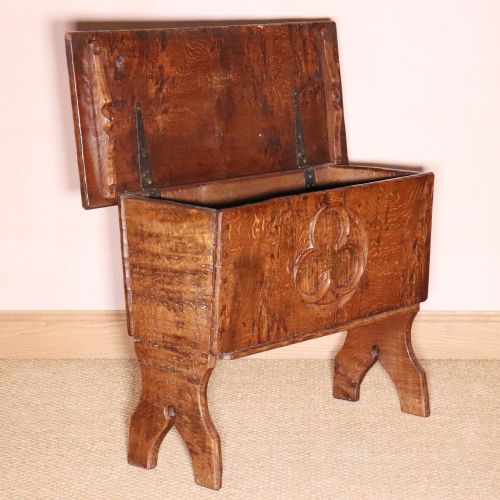 ARTS AND CRAFTS JACK GRIMBLE POLLARD OAK COFFER CHEST - ADDITIONAL PHOTO 8