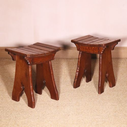 ARTS AND CRAFTS PAIR OF JACK GRIMBLE OAK STOOLS - ADDITIONAL PHOTO 1