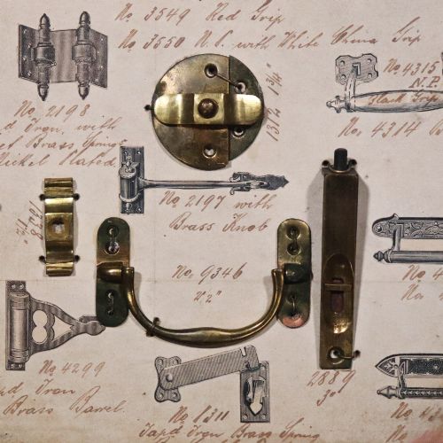 ANTIQUE HARDWARE SAMPLE BOARD BY GERWIN CO BIRMINGHAM - ADDITIONAL PHOTO 2