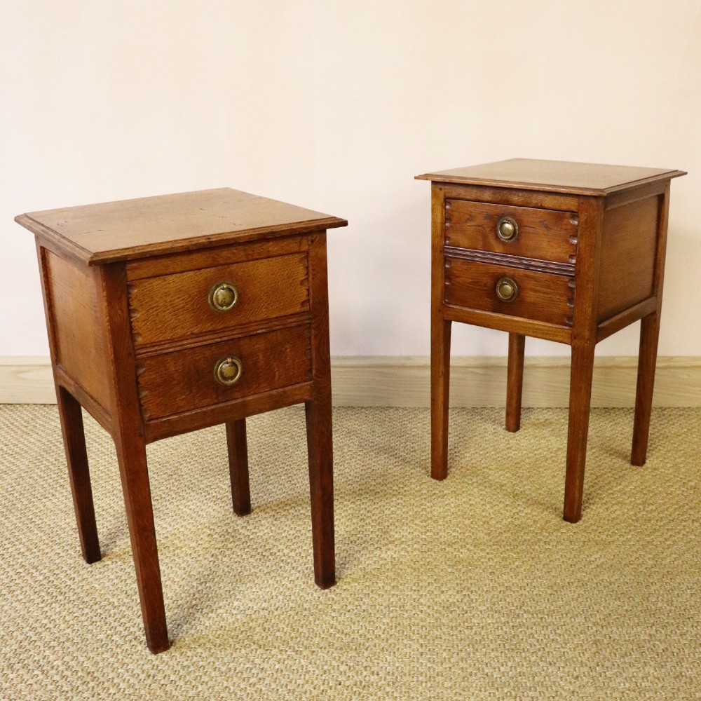 Rare & Early Pair of Gordon Russell Oak Bedside Chests