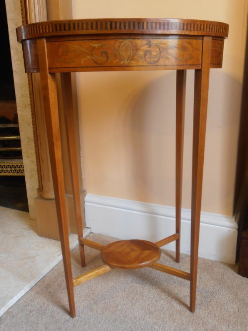 Satinwood Side Table C 1825-1830
