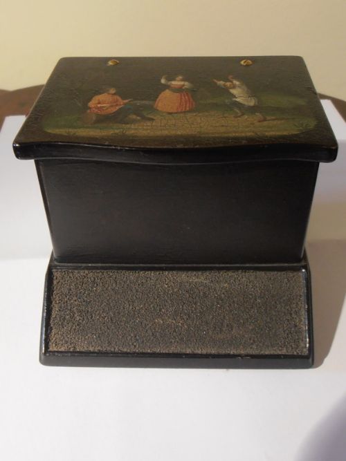 Russian Vespa Box C1890