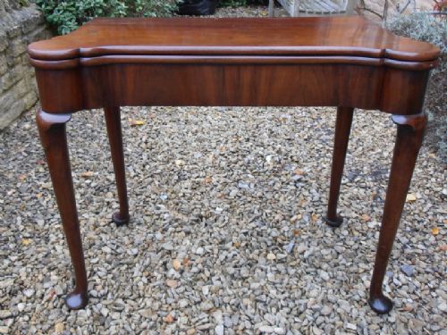 George 111 Concertina Card Table