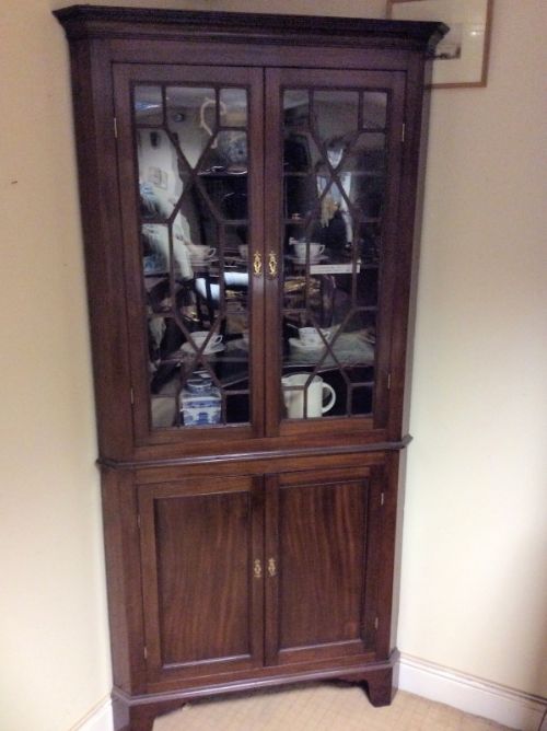 Mahogany Corner Cabinet C1850