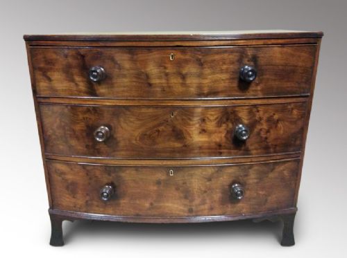 Georgian Chest of Drawers