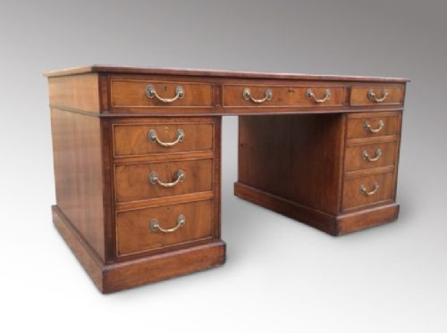Mahogany Partners Desk C1900
