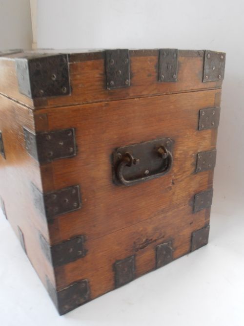 fig 1. A Napoleonic Military Officers Tea Chest belong to Col Crokat c1800