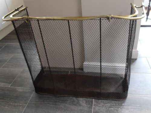 A 19thc Nursery Brass Fender