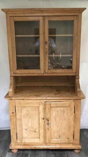 Victorian Pine Dresser