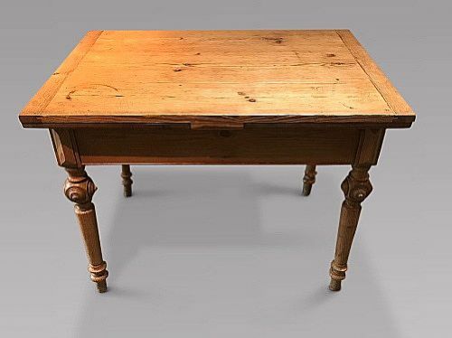 An Extending Pine Kitchen/dining Table