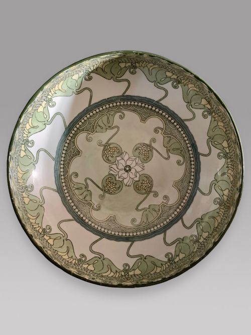 A Art Nouveau Doulton Burslem Kemscott Wash Bowl