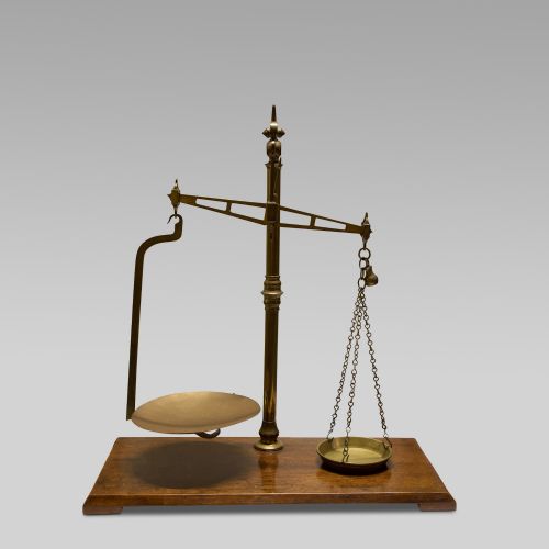 Late 19thc English Southampton Scales Set