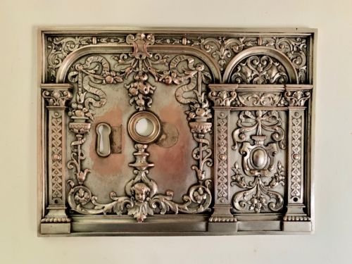 A Early 19thc Key and Lock Plate
