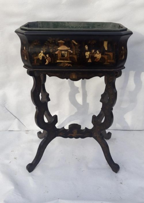 A 19thc Chinoiserie Plant Stand
