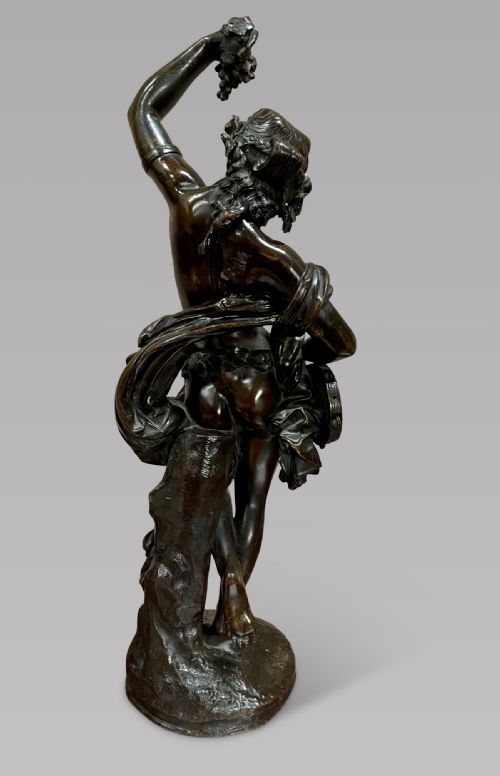 fig 1. François Théodore Devaulx - Bronze semi Naked woman with Grapes