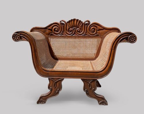 A Continental Walnut Seat