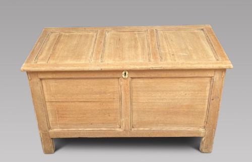An Edwardian Stripped Oak Coffer