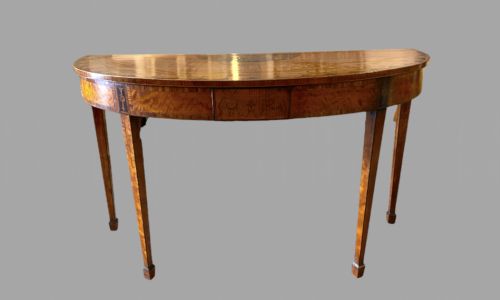An 18th Century Satinwood Side Table