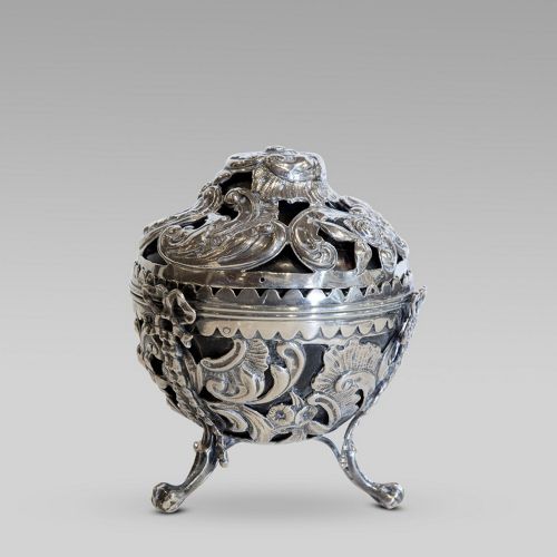 Hallmarked Tortoise Shell & Silver String Holder C1890