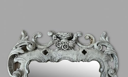 AN ATTRACTIVE 19THC PAINTED FRETWORK MIRROR - ADDITIONAL PHOTO 2