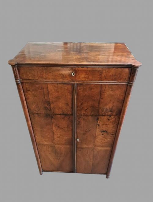 A 19thc Walnut Veneered Cupboard