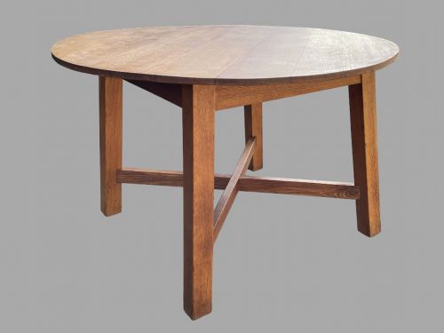 fig 1. A Heals c1910 Circular Dining Table