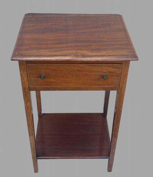 An Attractive Mahogany Occasional/side Table