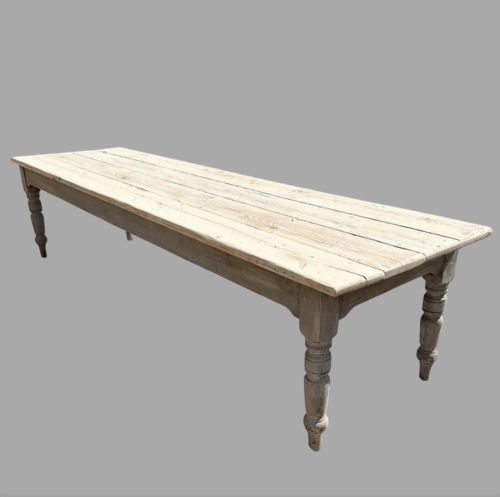 A Good Sized Bleached Pine Scrub Dining/farmhouse Table