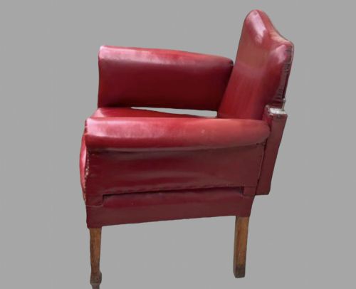 A FABULOUS 1930'S BARBER'S CHAIR - ADDITIONAL PHOTO 1