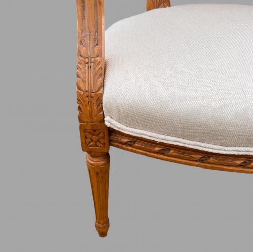 A PAIR OF C1920'S FRENCH STYLE OPEN ARMCHAIRS - ADDITIONAL PHOTO 5