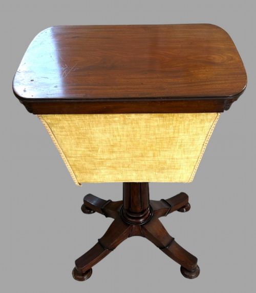 AN REGENCY C19TH ENGLISH MAHOGANY WORKSEWING STAND - ADDITIONAL PHOTO 1