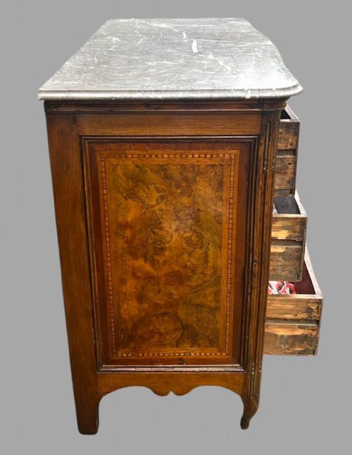 A LATE 19TH CENTURY CONTINENTAL MARBLE TOPPED COMMODE - ADDITIONAL PHOTO 6