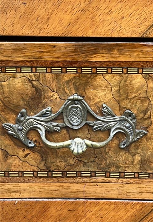 A LATE 19TH CENTURY CONTINENTAL MARBLE TOPPED COMMODE - ADDITIONAL PHOTO 9