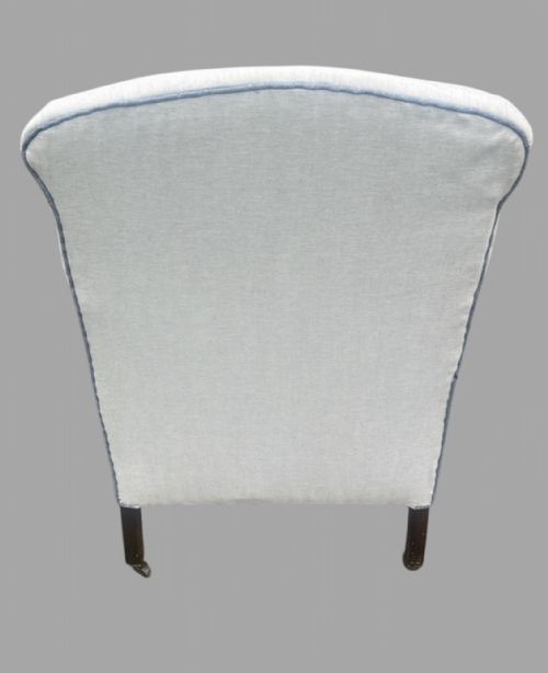 AN ATTRACTIVE TRADITIONAL EDWARDIAN FIRESIDE ARMCHAIR - ADDITIONAL PHOTO 2