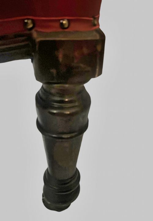 A VICTORIAN OAK FRAMED ELBOW CHAIR - ADDITIONAL PHOTO 4