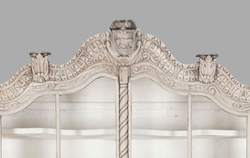 A LOVELY 19THC BLEACH WASHED DUTCH OAK DISPLAY CABINET ON CHEST - ADDITIONAL PHOTO 7