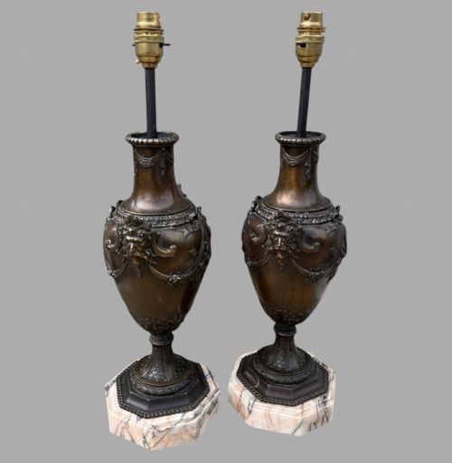 EARLY C20TH ORNATE FRENCH BRONZE LAMPS WITH MARBLE BASES - ADDITIONAL PHOTO 1