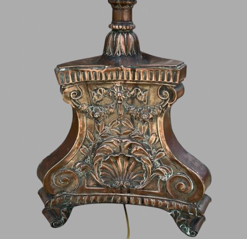 A RESTORED ITALIANATEBAROQUESTYLE STANDARD LAMP - ADDITIONAL PHOTO 1