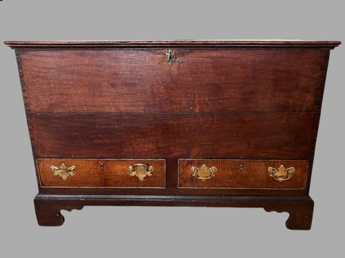 An Early Attractive Nice Sized Oak Mule/linen Chest