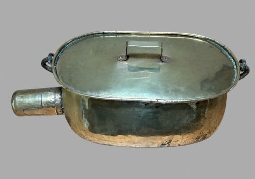 A LARGE FRENCH DAUBIERE BRASS 19THC COOKING POT - ADDITIONAL PHOTO 1